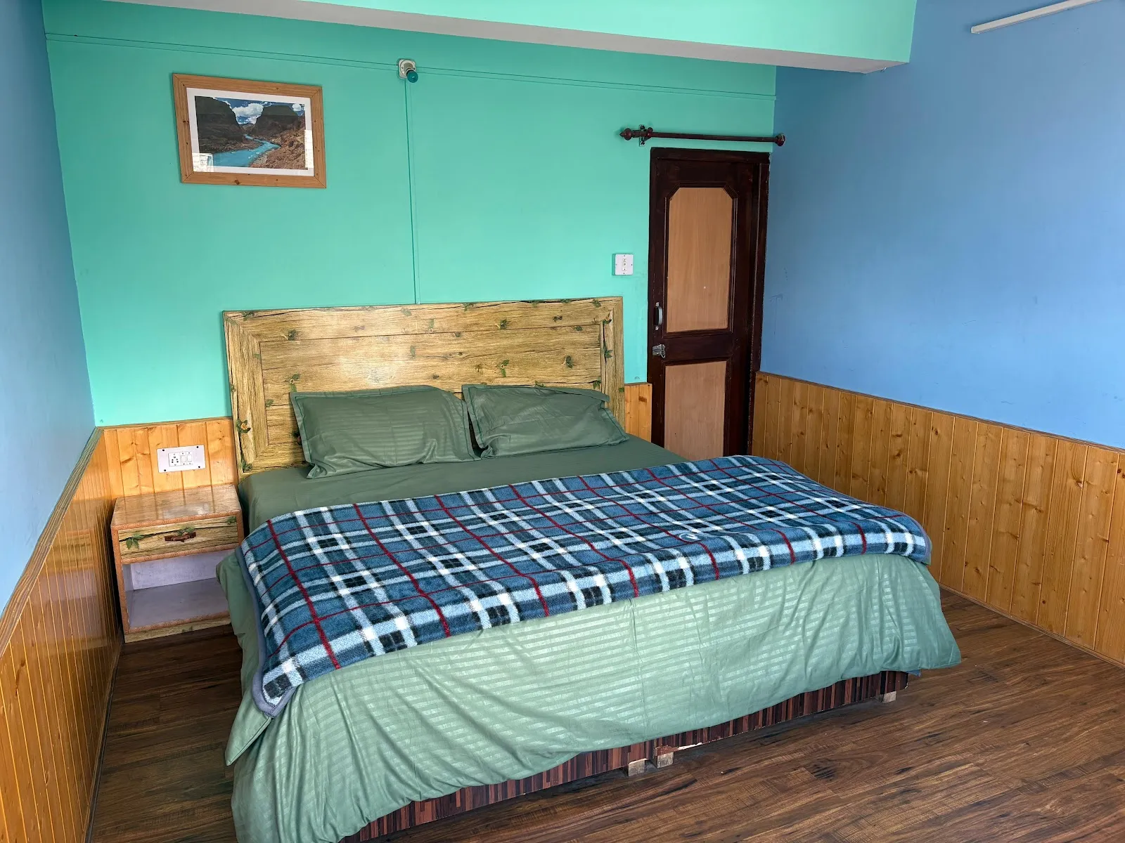 Drilbu Ri Home Stay thumbnail 2