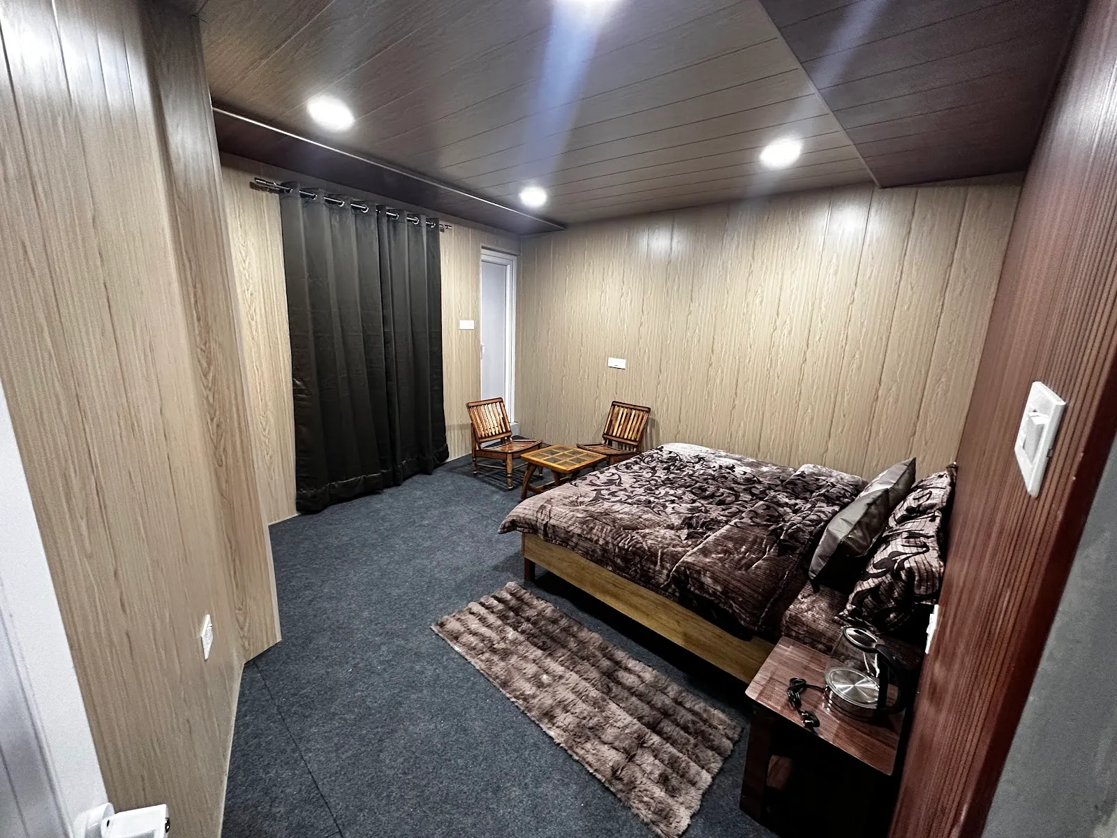 Glampfire Hotel & Cafe thumbnail 4