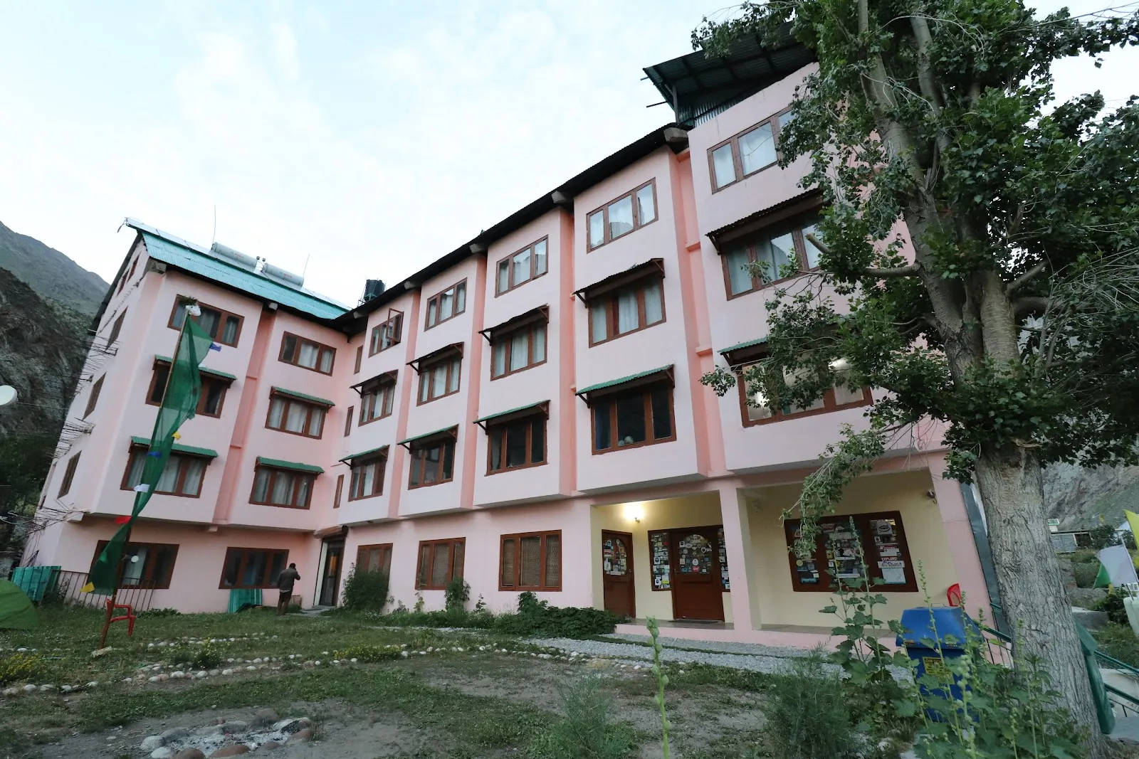 Hotel Ibex, Jispa — Valley-view hotel near Jispa