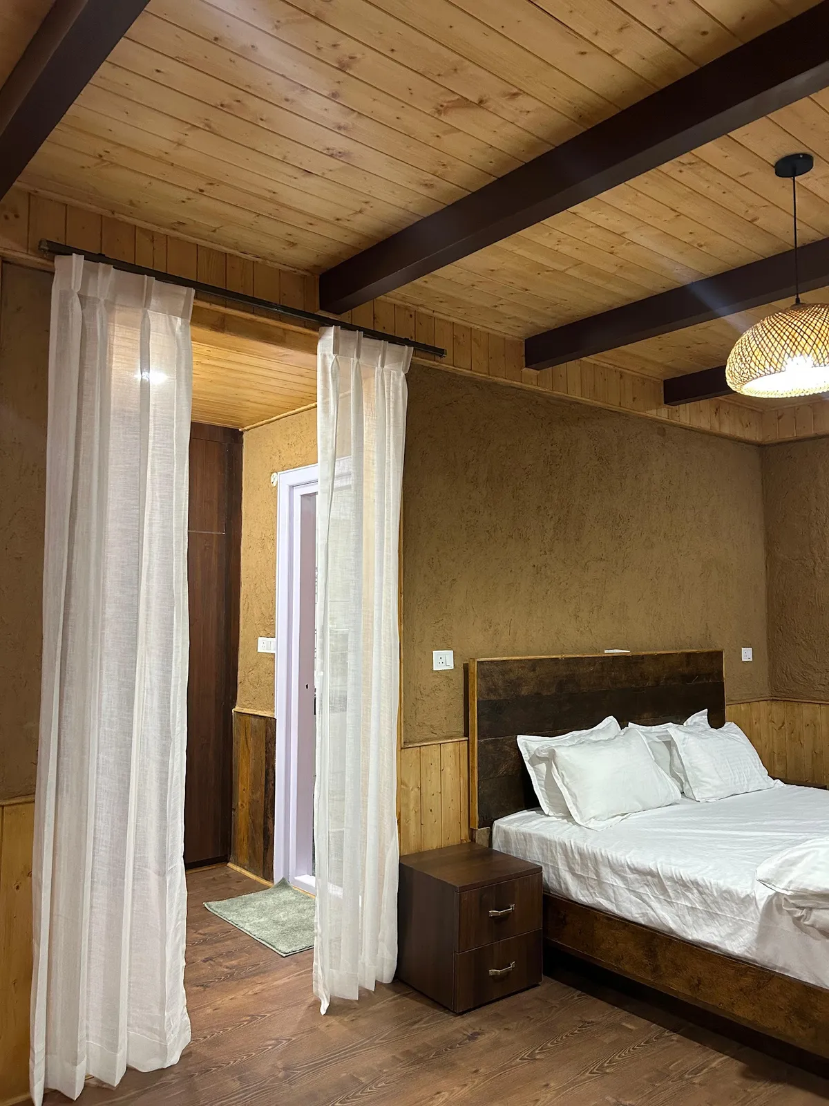 Mud Essence Eco Stay thumbnail 2