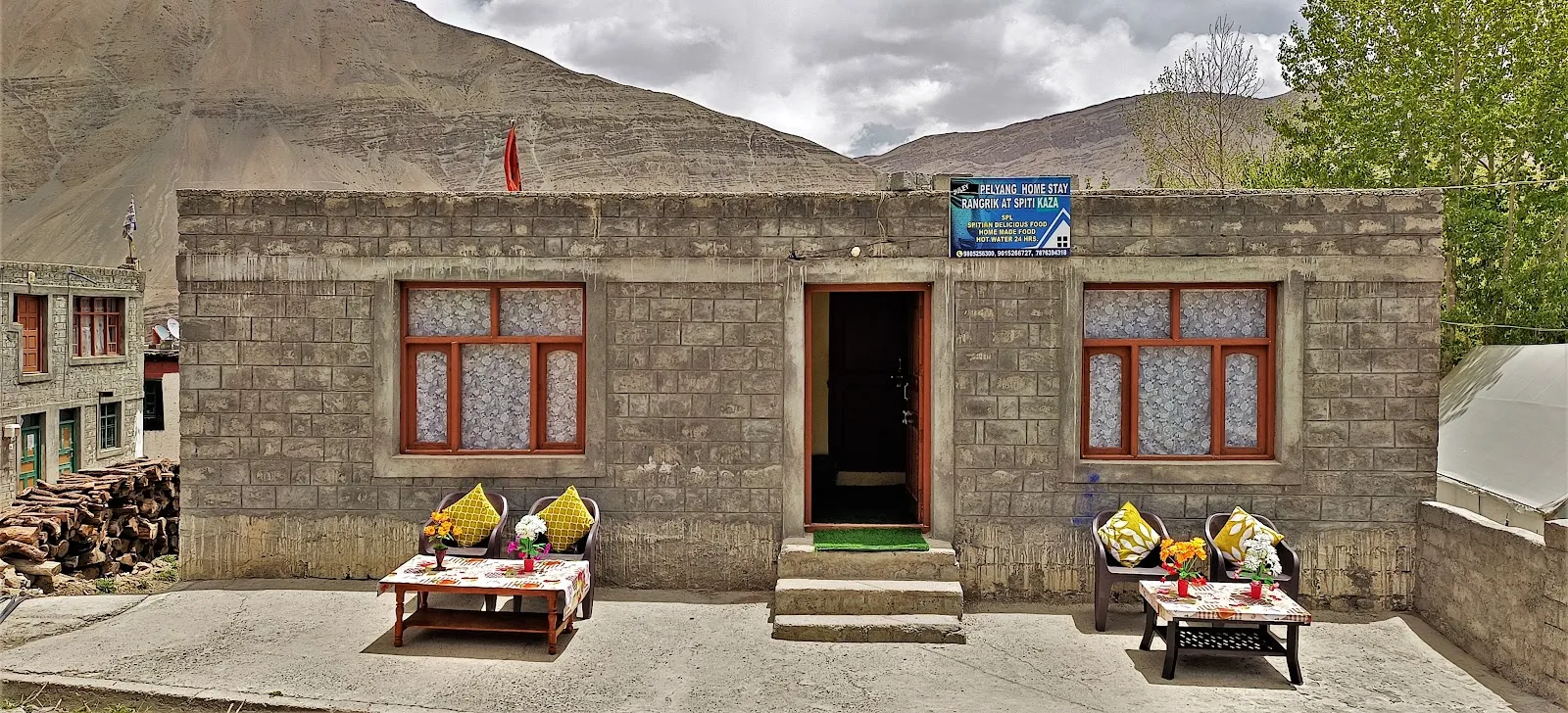 Pelyang Homestay, Rangrik