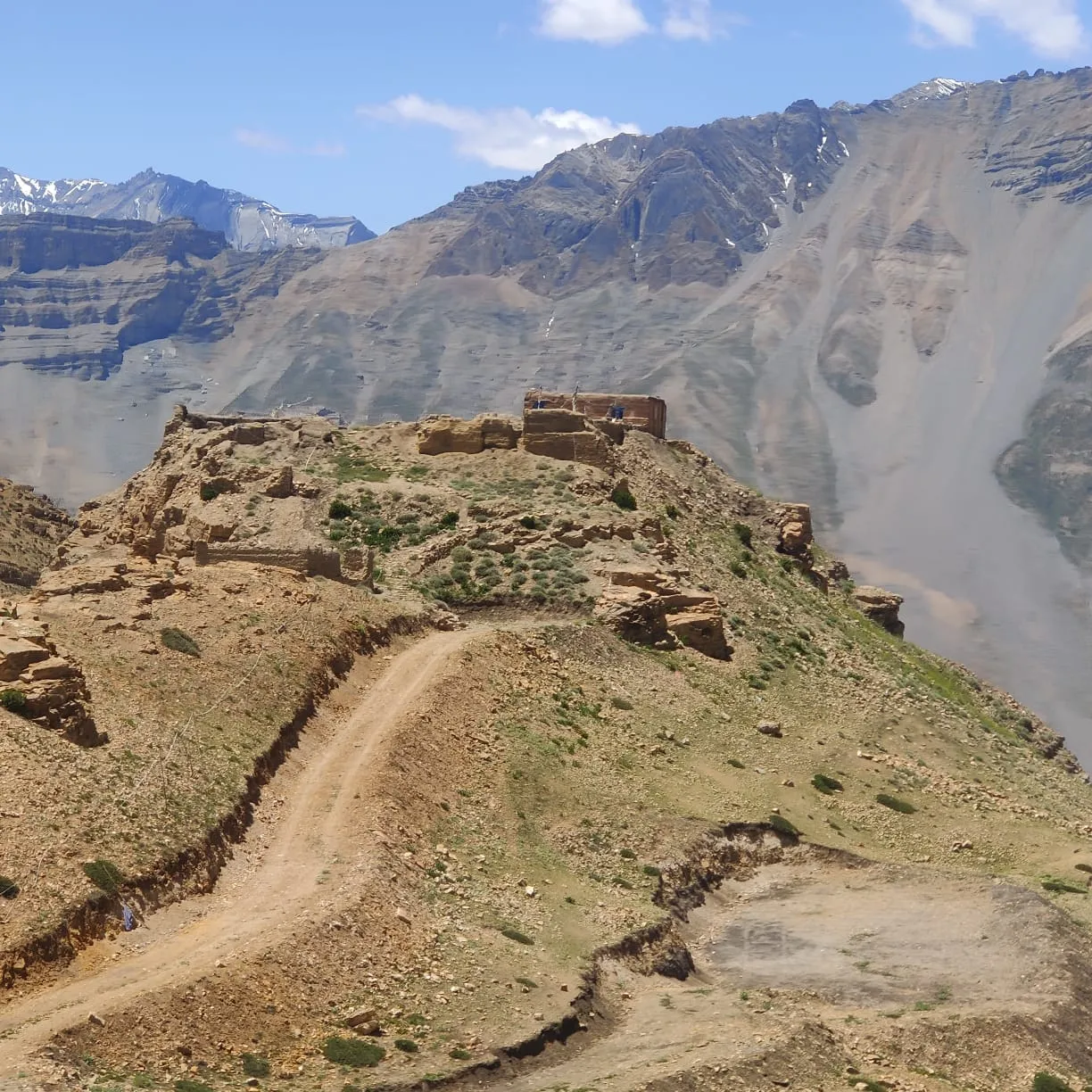Spiti Diaries Hostel thumbnail 5