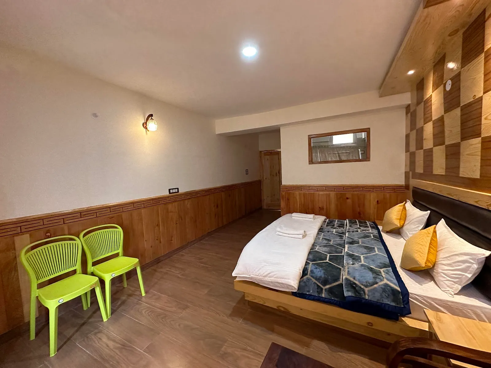 Spiti Valley Hotel thumbnail 6