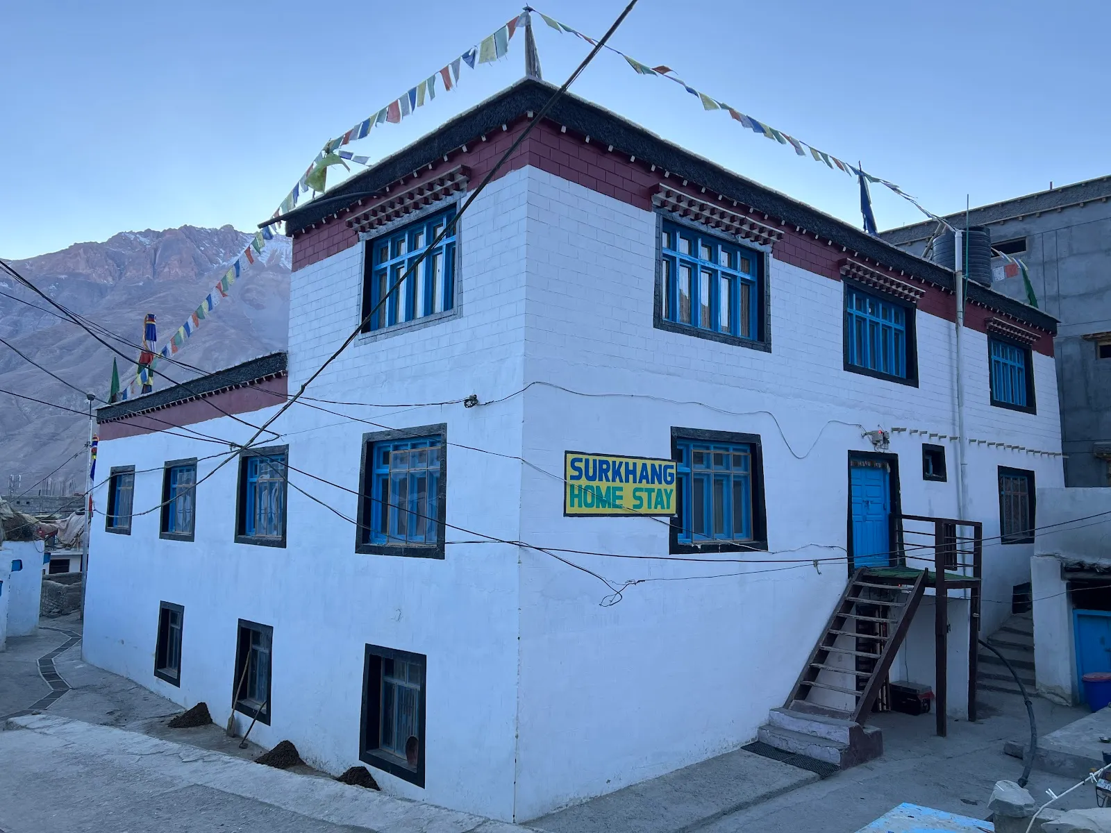 Surkhang Homestay, Kaza