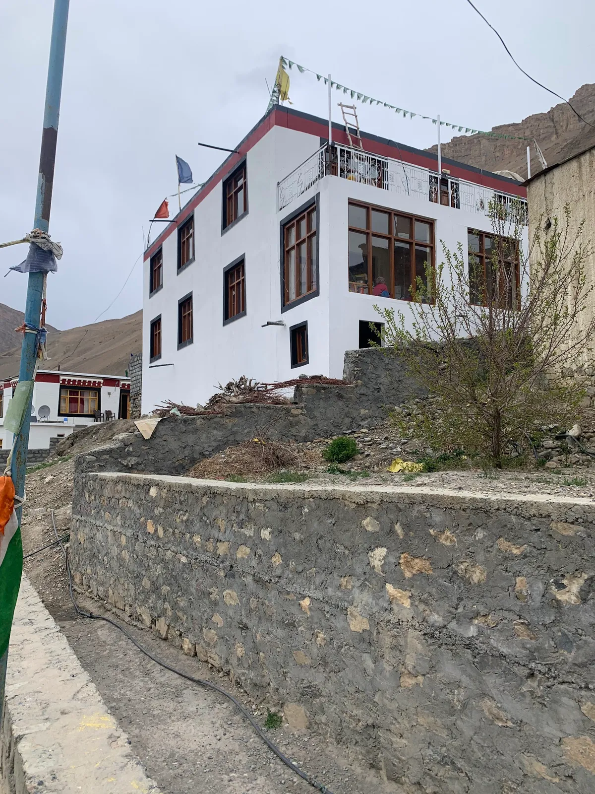 White Rose Homestay, Kaza