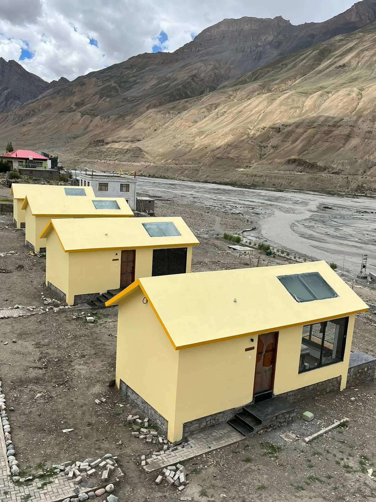 Yellow Hotels & Cottages Kaza, Kaza