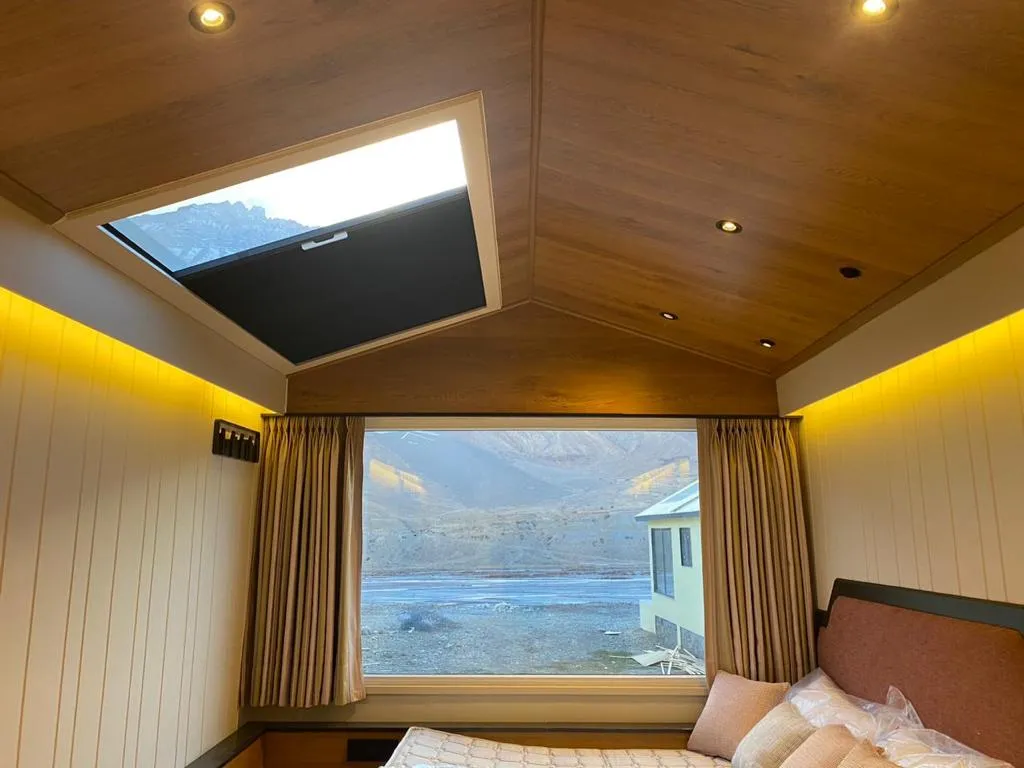 Yellow Hotels & Cottages Kaza thumbnail 4